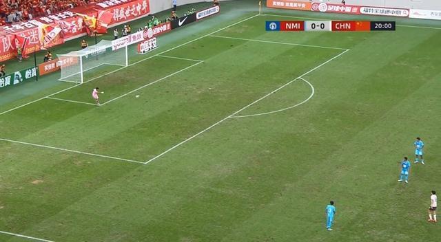 真不怪人联想...记者:U22表现跟训练里接近,快20分钟了还不进球