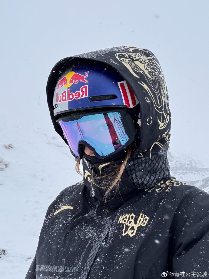 华体会官网-从伤病中恢复,谷爱凌结束康复期重新上雪